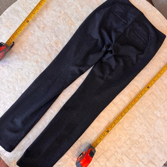 CAbi Lean Trouser Ponte Cigarette Pants Business Casual Slimming size 2 like new - Picture 8 of 9